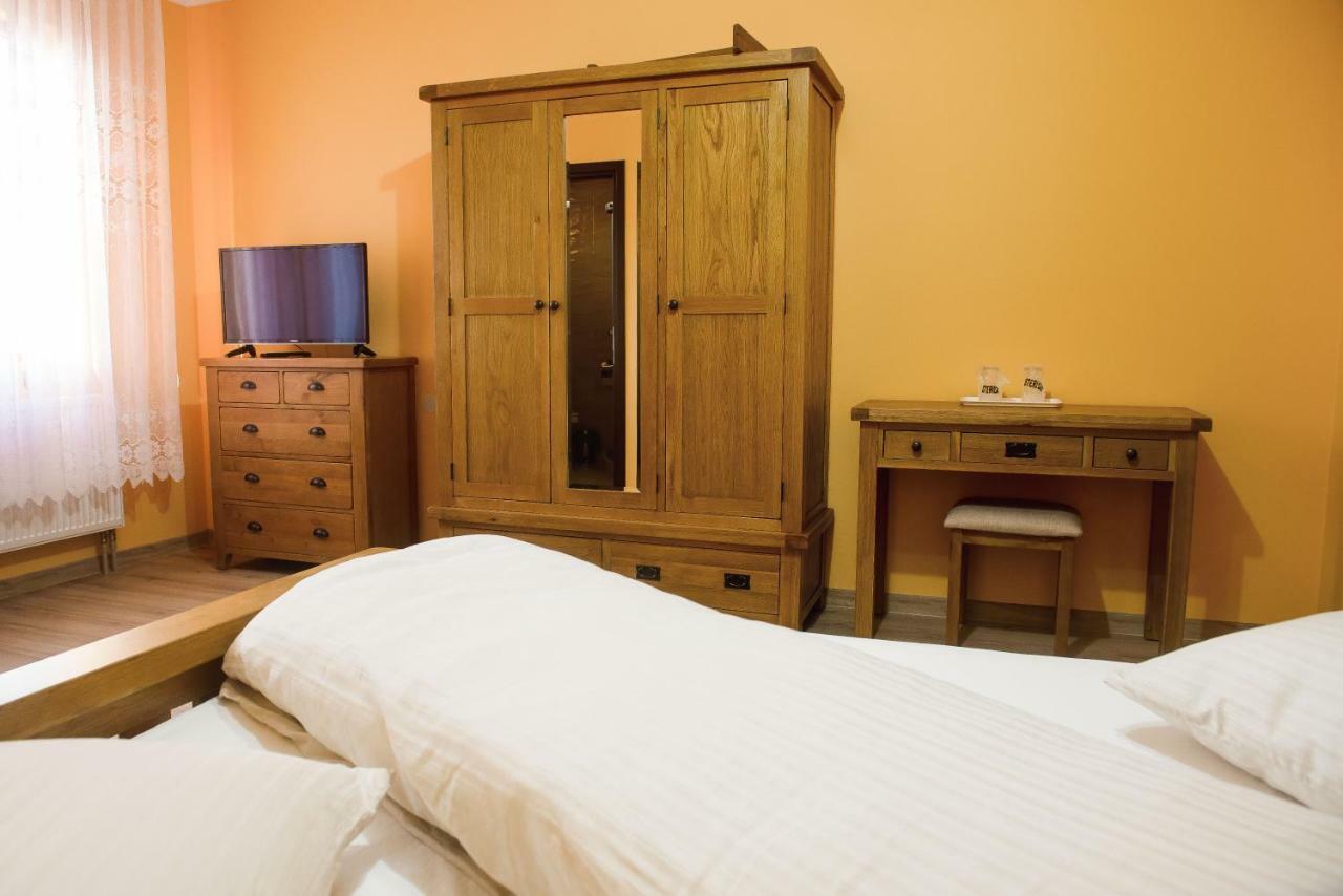 Hotel Casa Pop Săpînţa Esterno foto